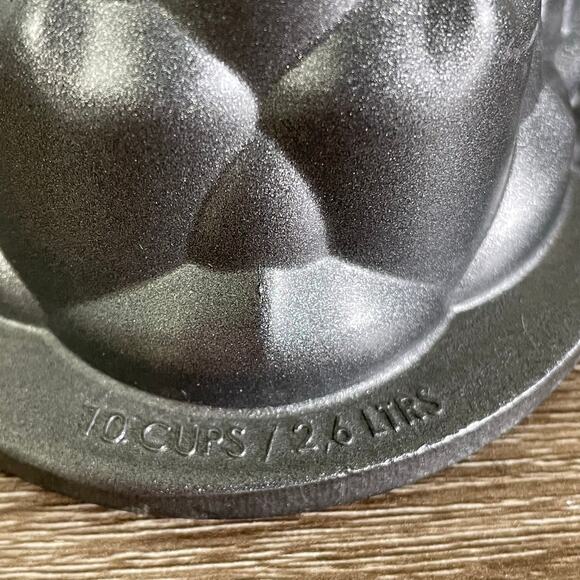 Nordic Ware Castle Bundt Cake Pan 10 Cup Cast Aluminum Mold Fantasy Design - Picture 14 of 15